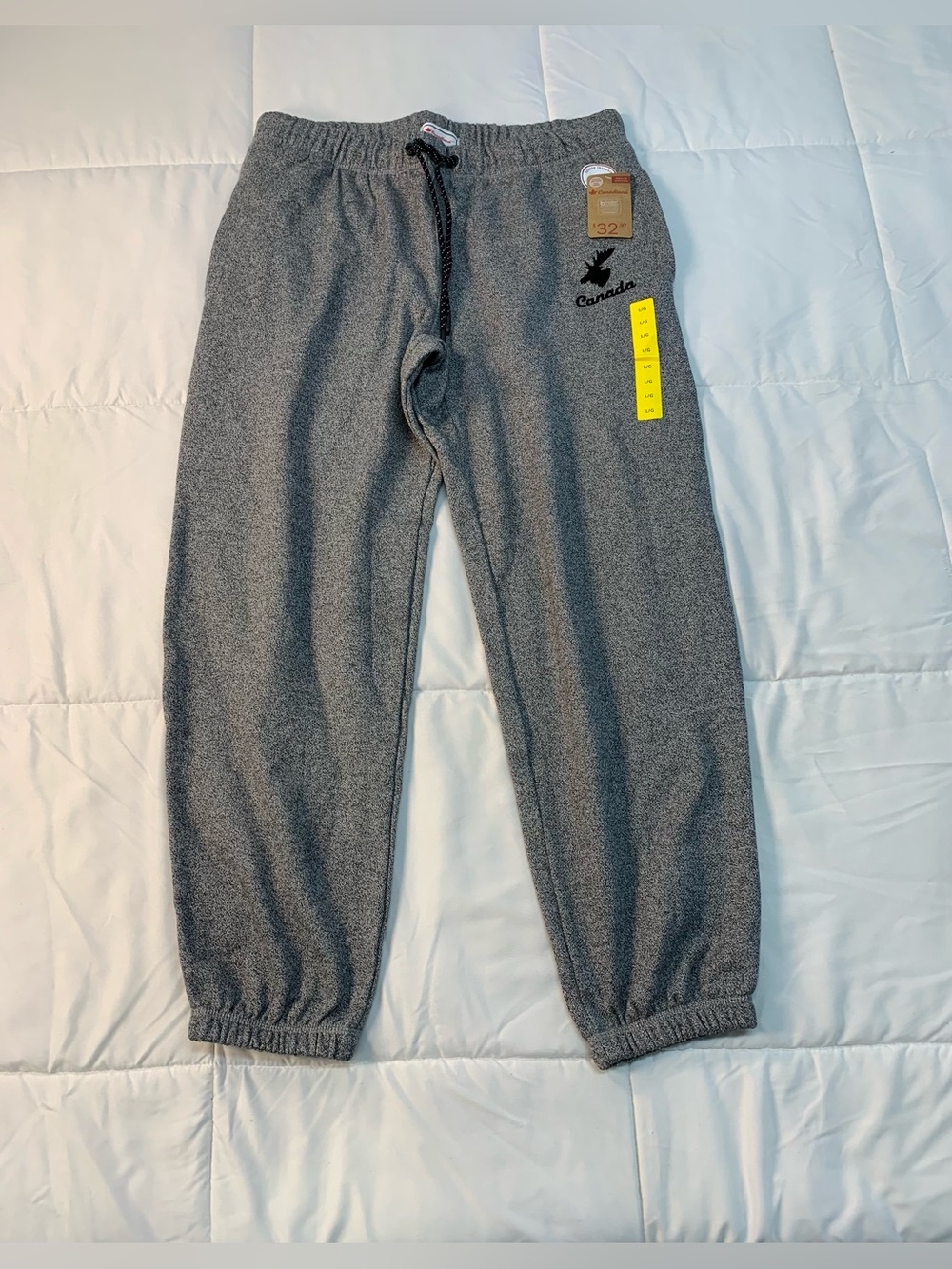 New CANADIANA jogging pants size L